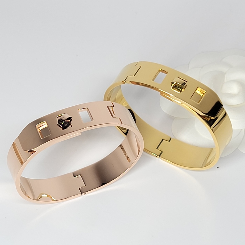 Trendy Belt Buckle Lock Stainless Steel Bracelet